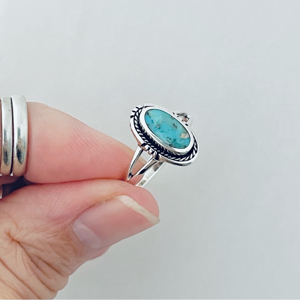 Sterling Silver Oval Genuine Turquoise Ring, Statement ring, Silver Stone Rings